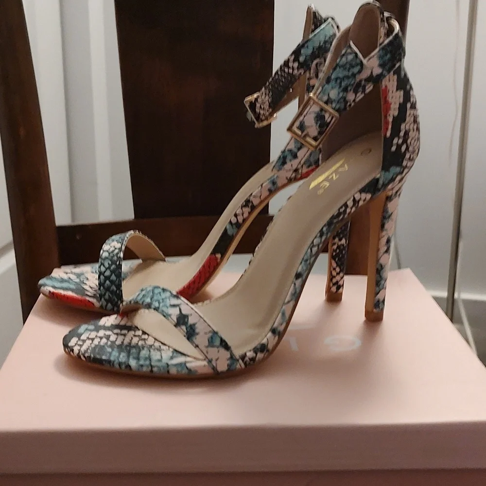 Snake Multi Color Heels - Picture 1 of 5